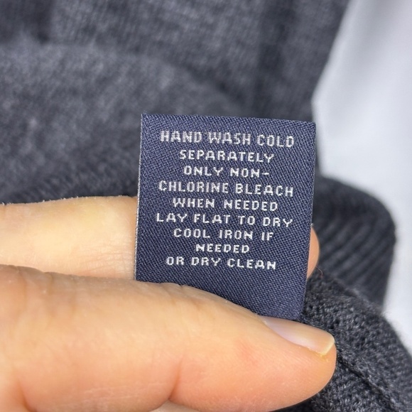 Hart Schaffner Marx Men V-neck sweater Sz XL 100% Extra Fine Merino Wool Classic - Picture 5 of 11